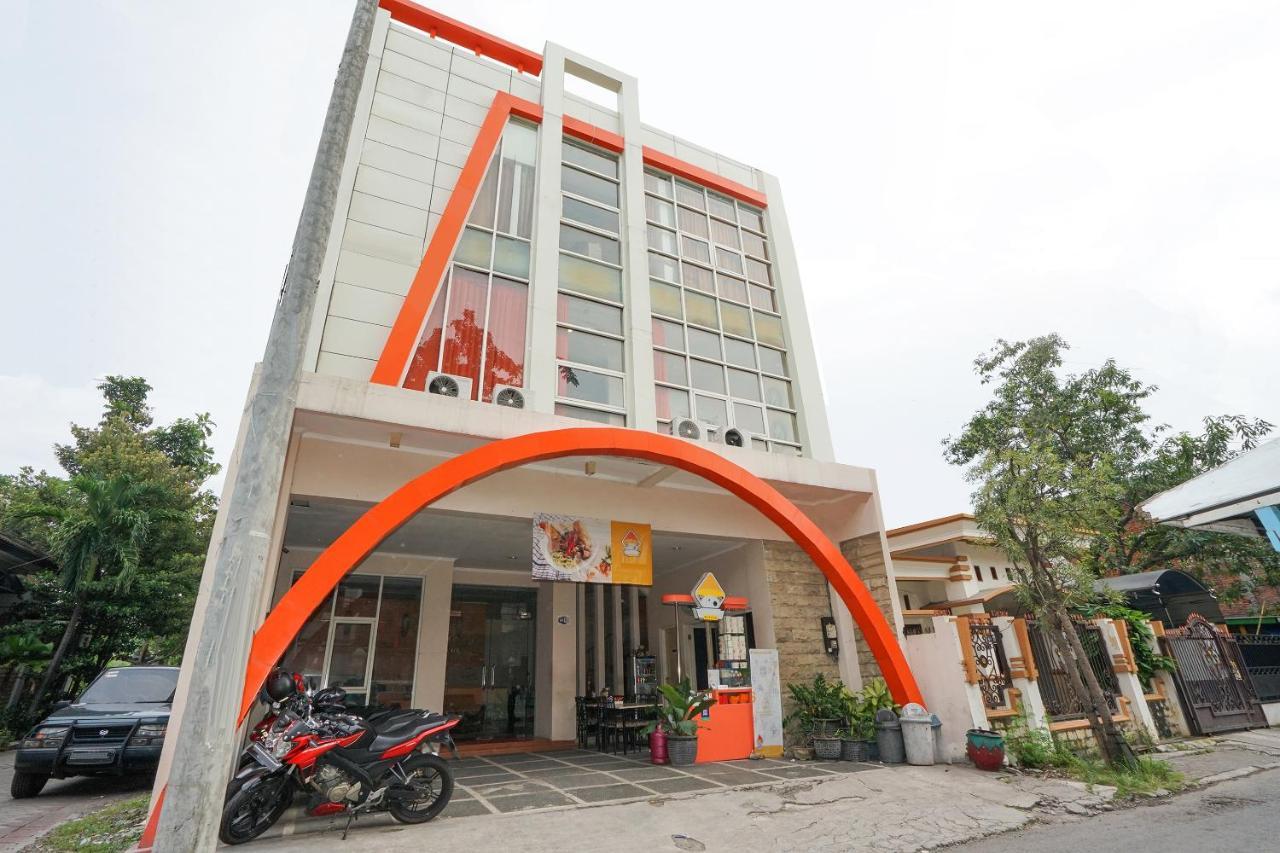 Oyo 450 Semampir Residence Surabaya Eksteriør billede