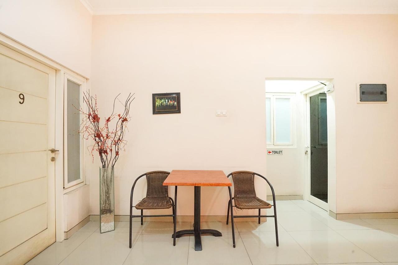 Oyo 450 Semampir Residence Surabaya Eksteriør billede
